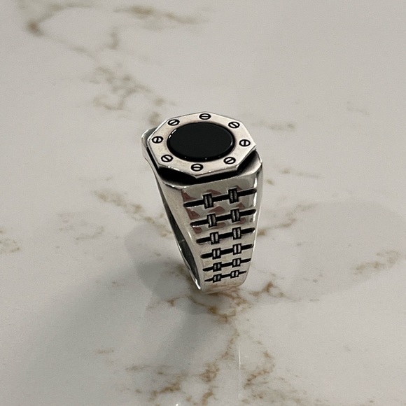 Men’s Hex and Onyx Statement Ring - Picture 3 of 9